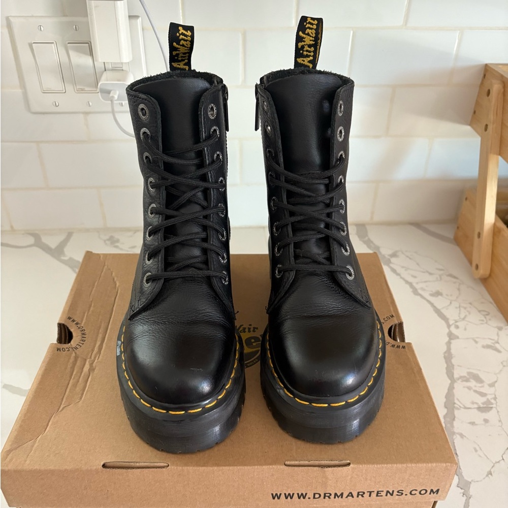 Dr. Martens Black Pisa Leather Jadon Women's Boots Size 7